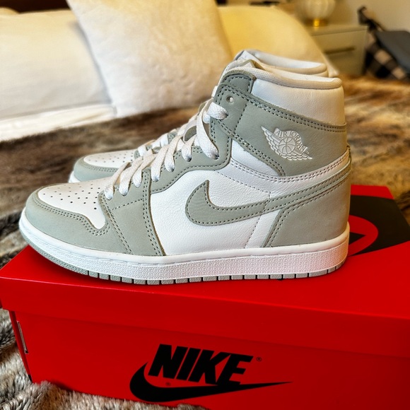 Jordan 1 Retro High ‘Seafoam’ size 6.5 - Picture 3 of 4